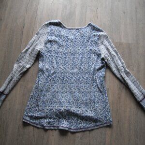 Sundance Blue and White Sweater Women's L Merino Wool Blend